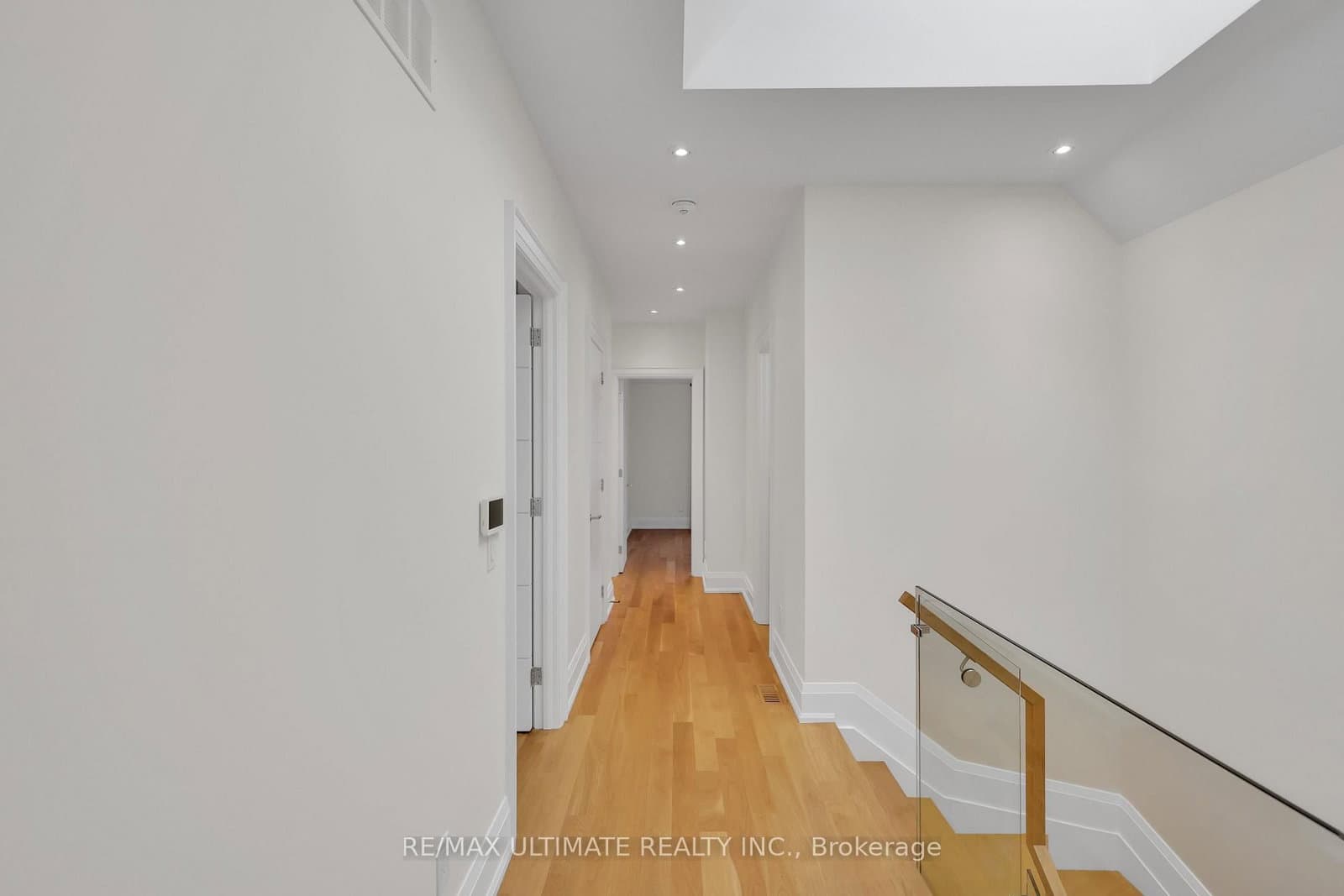 743 Glencairn Avenue thumbnail 34