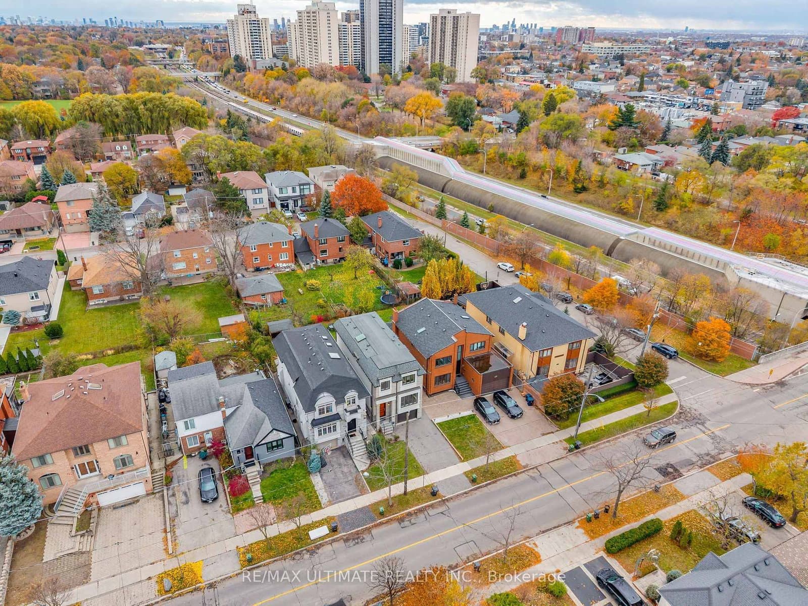 743 Glencairn Avenue thumbnail 50