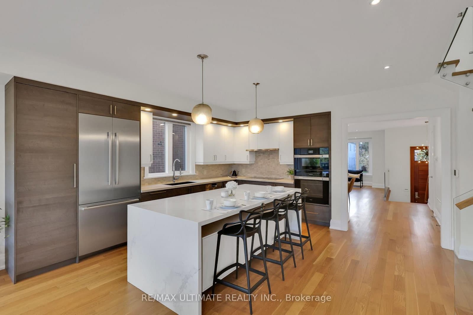743 Glencairn Avenue thumbnail 8