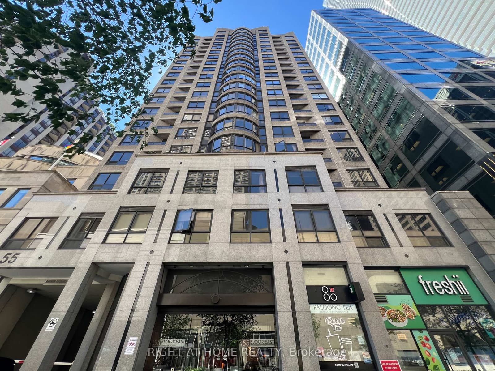 55 Bloor Street E, Unit 1702 thumbnail 27