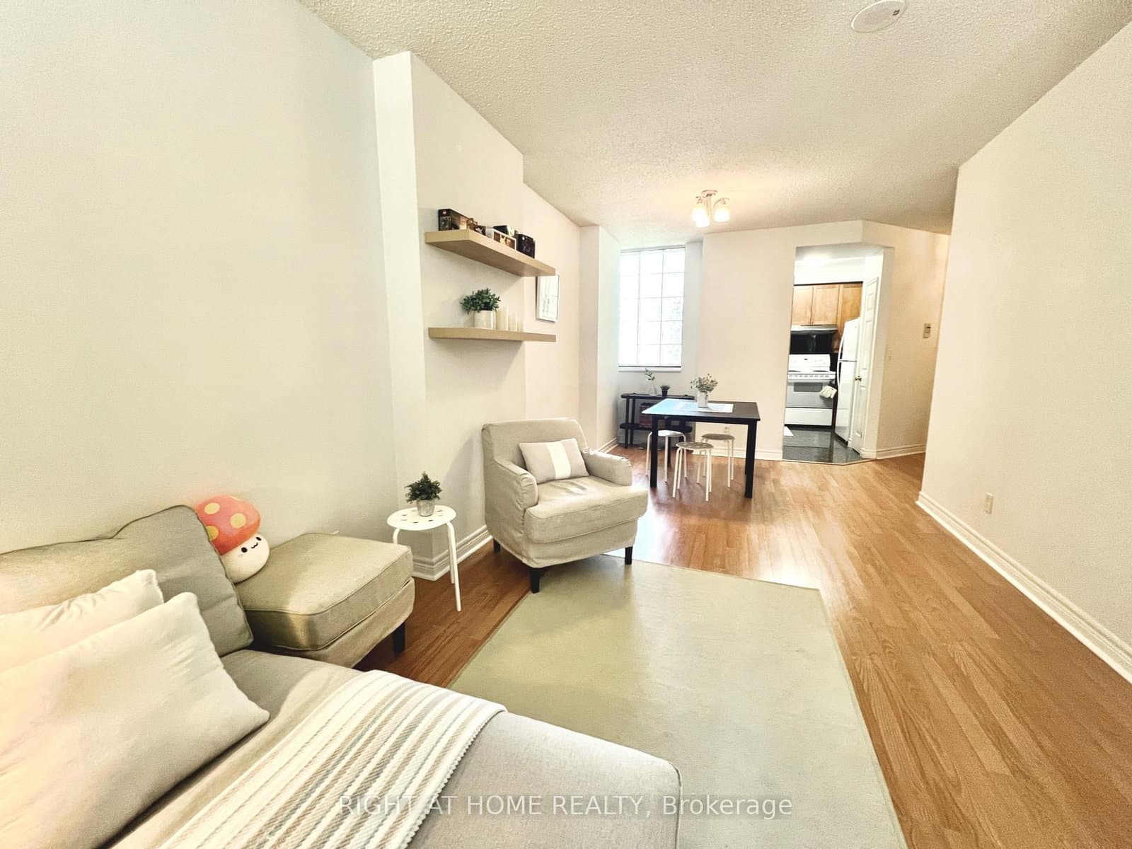 55 Bloor Street E, Unit 1702 thumbnail 5