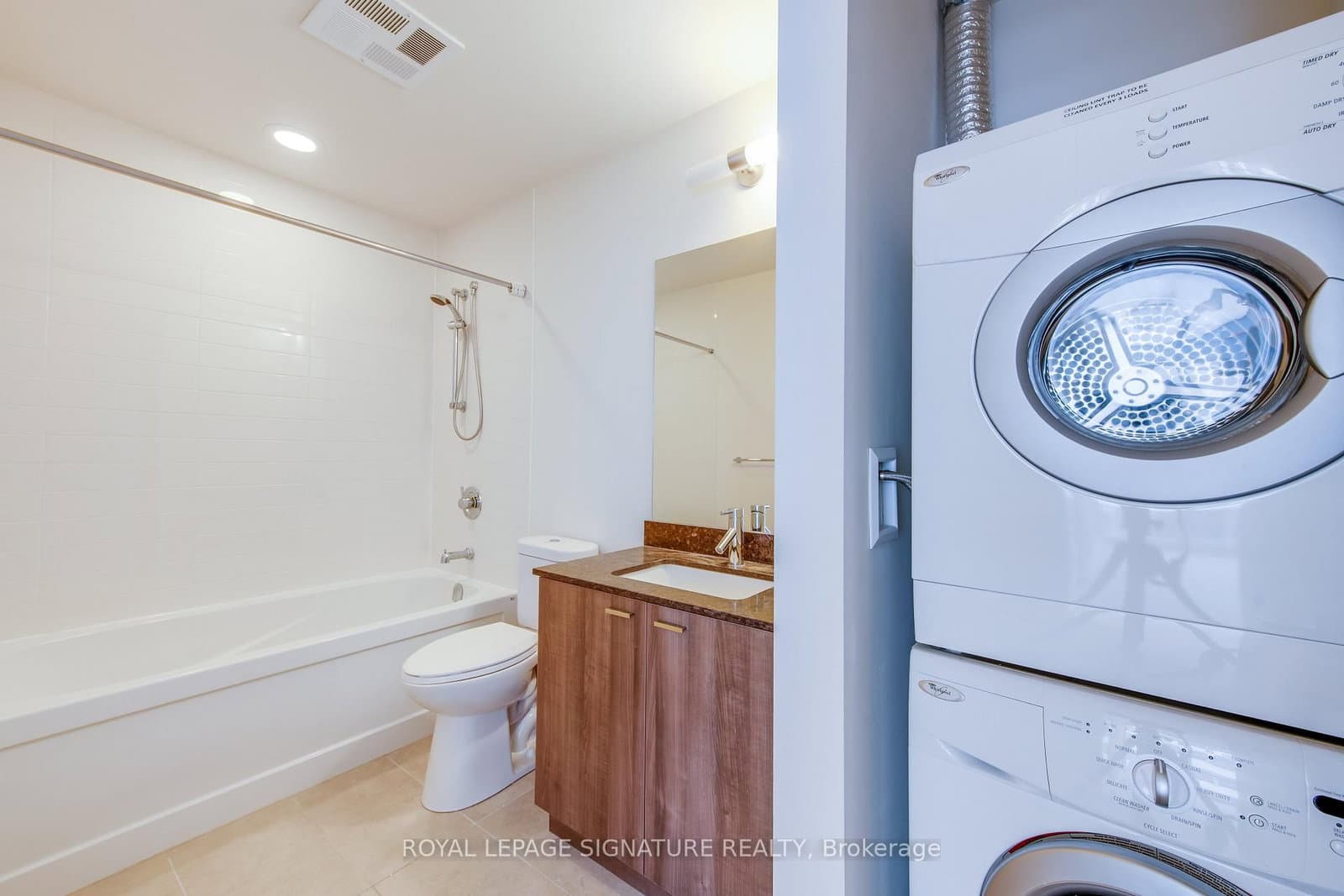 30 Roehampton Avenue, Unit 806 thumbnail 22