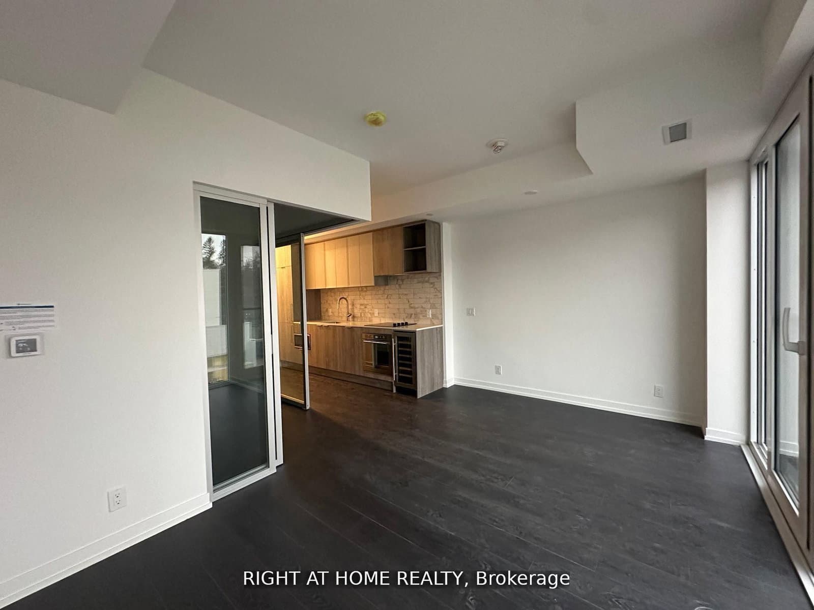2020 Bathurst Street, Unit 320 thumbnail 8