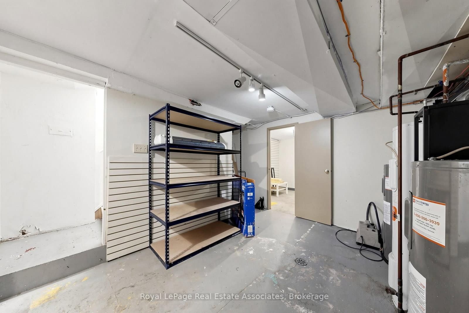 644 Queen Street W thumbnail 25