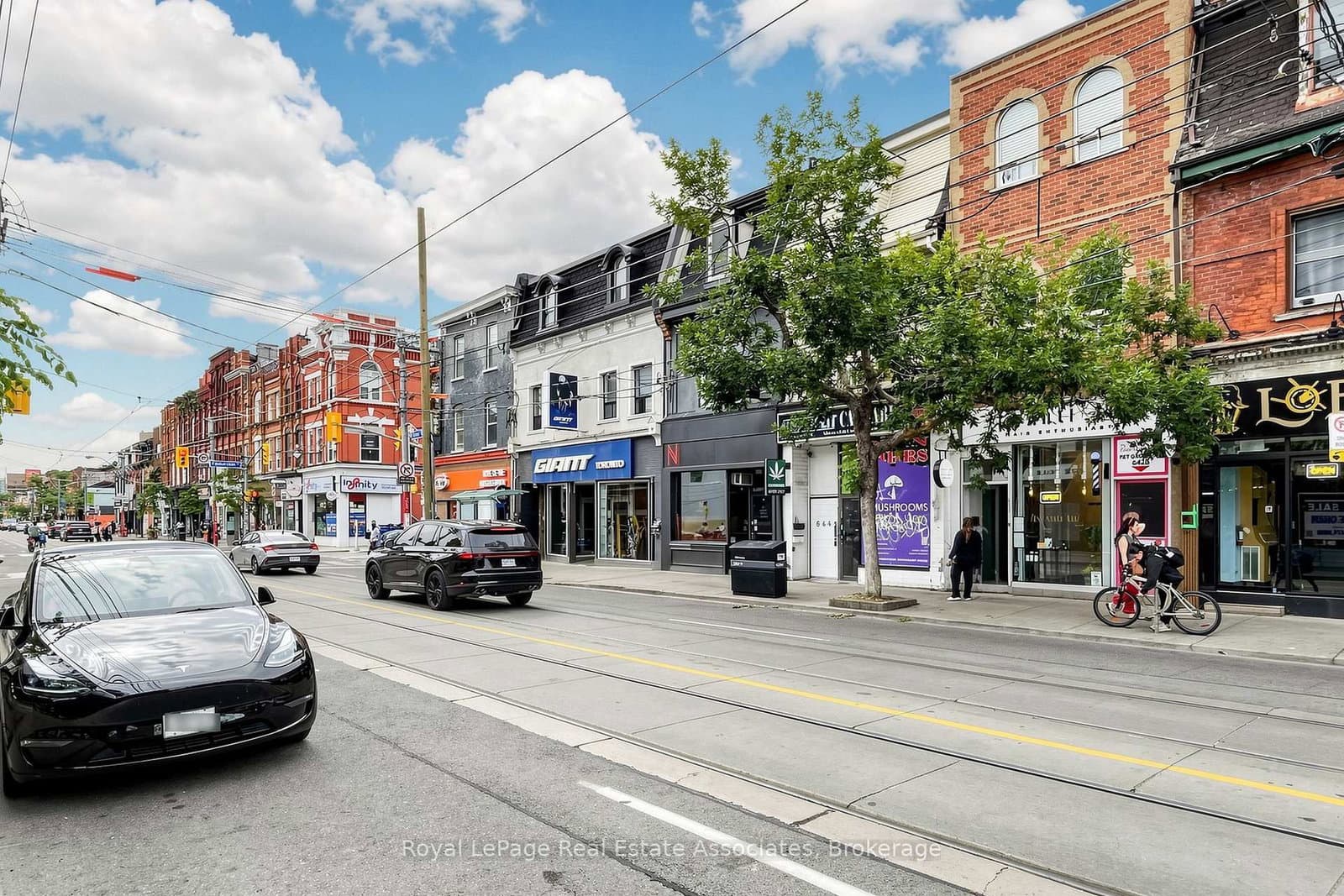 644 Queen Street W thumbnail 36