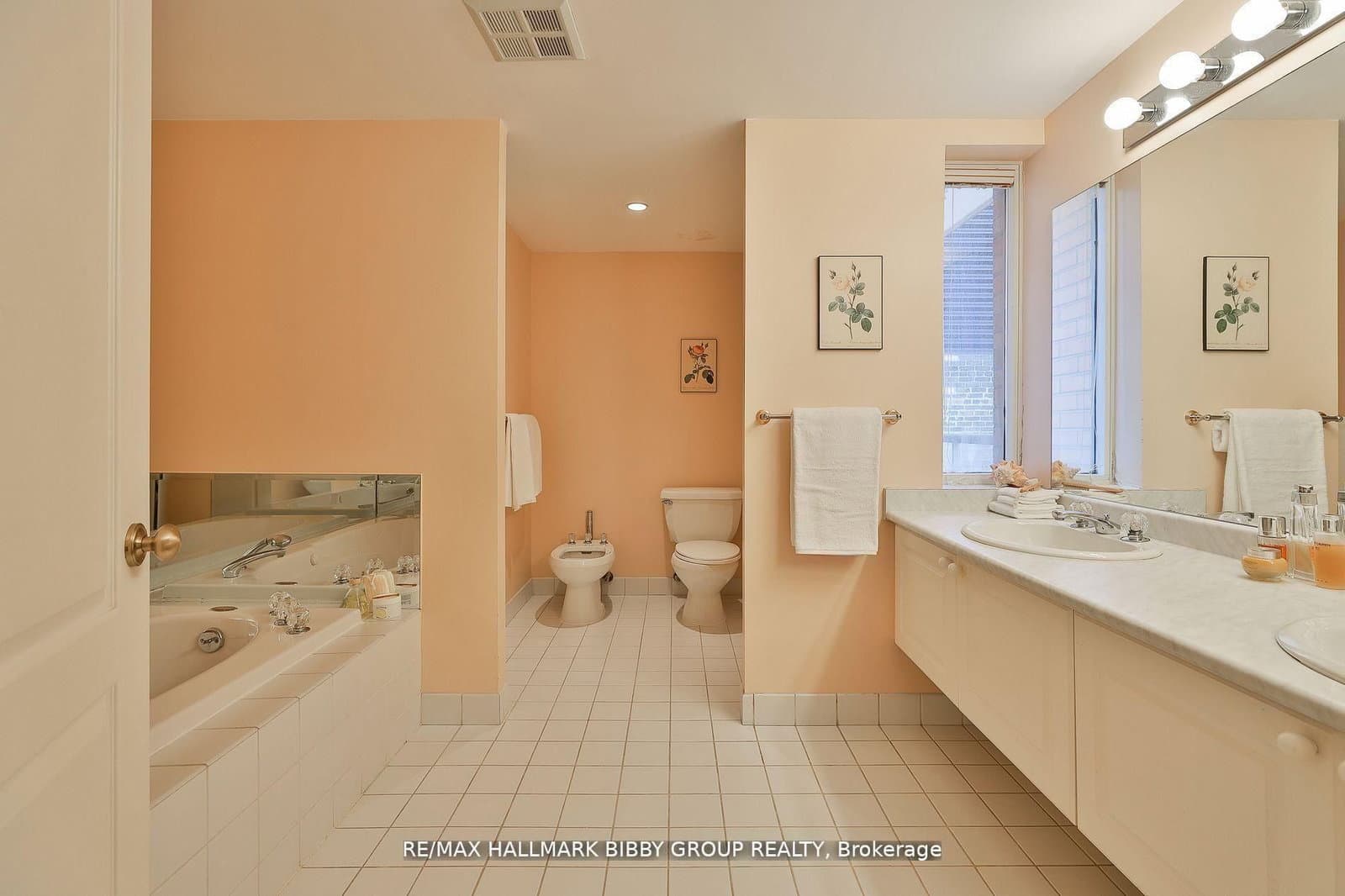 159 Frederick Street, Unit 601 thumbnail 22