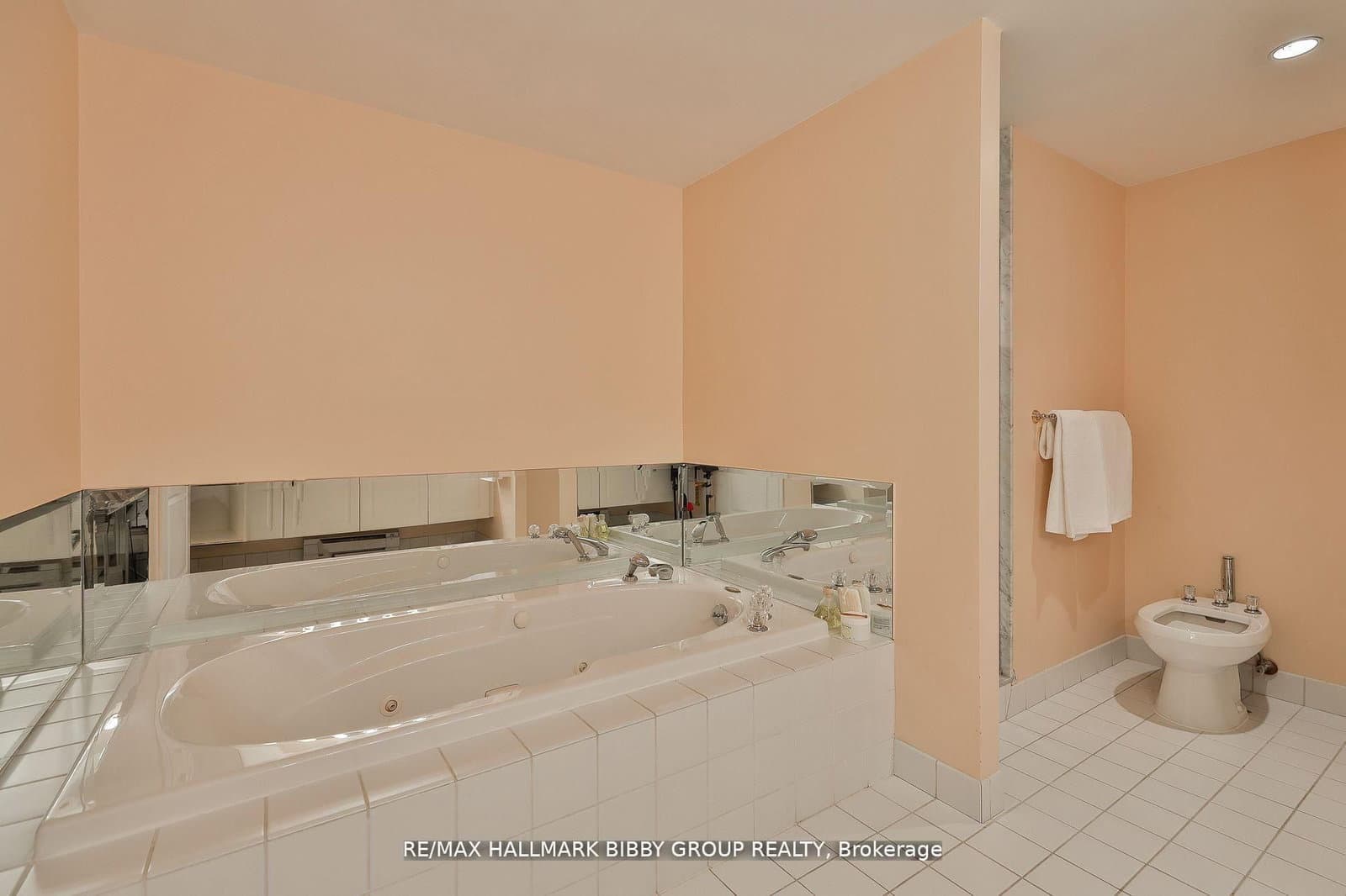 159 Frederick Street, Unit 601 thumbnail 24