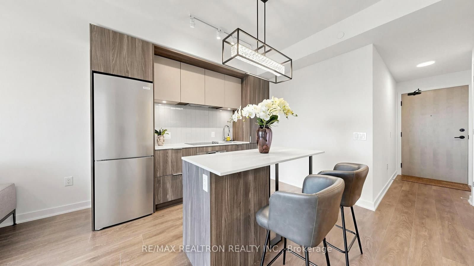 130 River Street, Unit 901 thumbnail 3