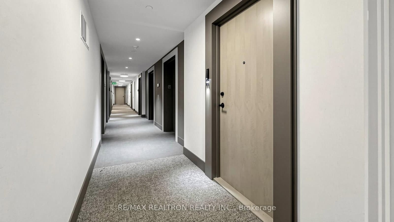 130 River Street, Unit 901 thumbnail 4