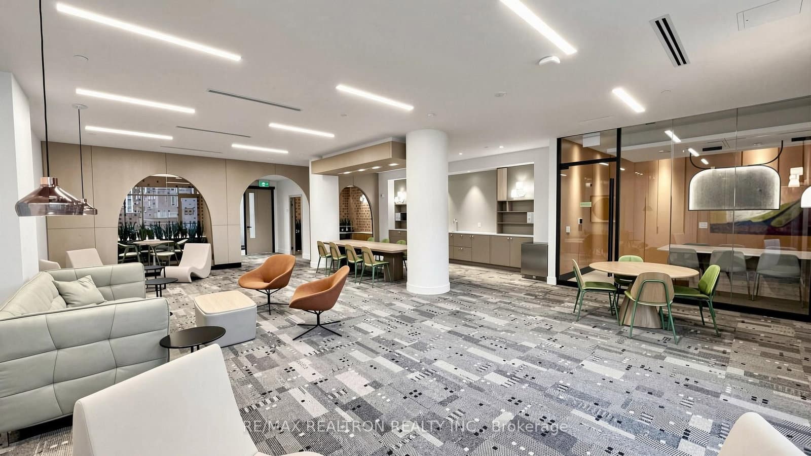 130 River Street, Unit 901 thumbnail 40