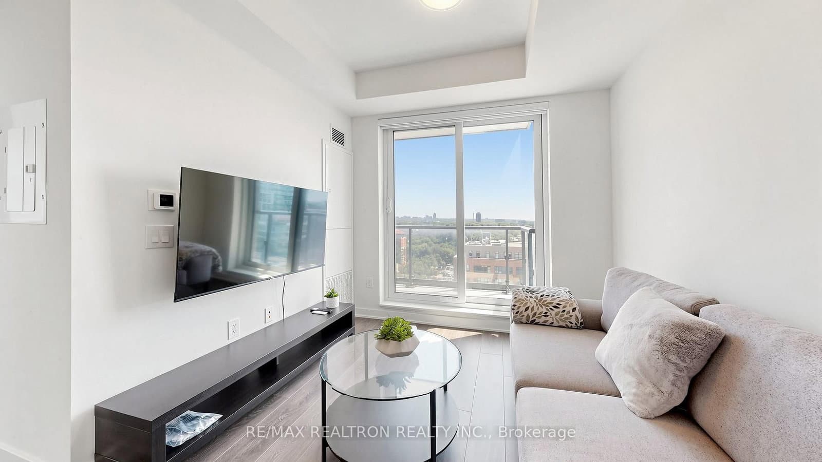 130 River Street, Unit 901 thumbnail 6