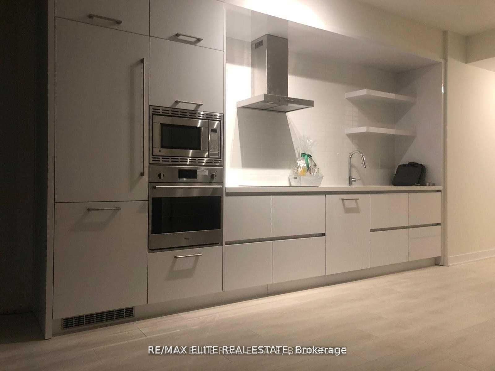 2221 Yonge Street, Unit 3606 thumbnail 3