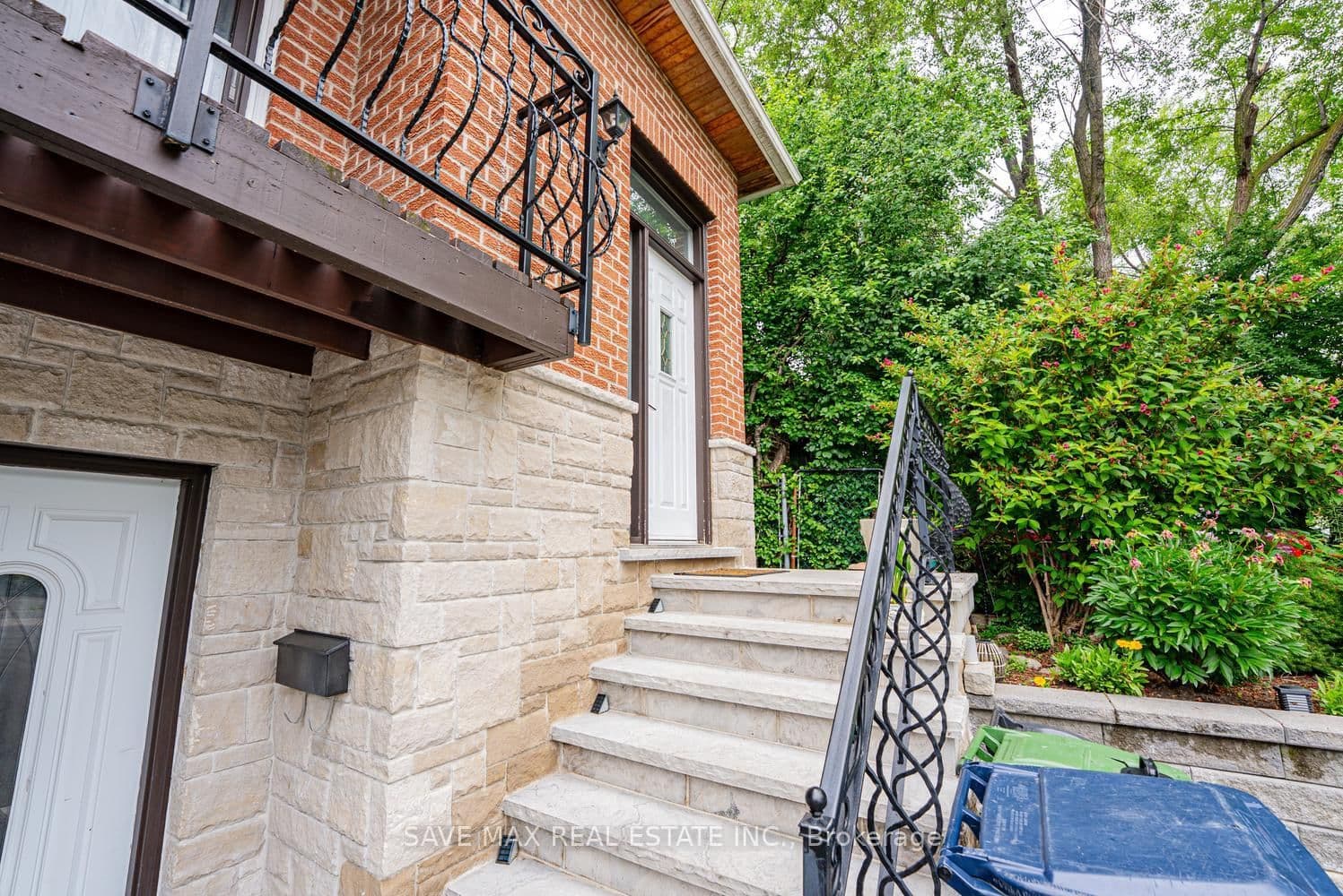 18 Levitt Court thumbnail 3
