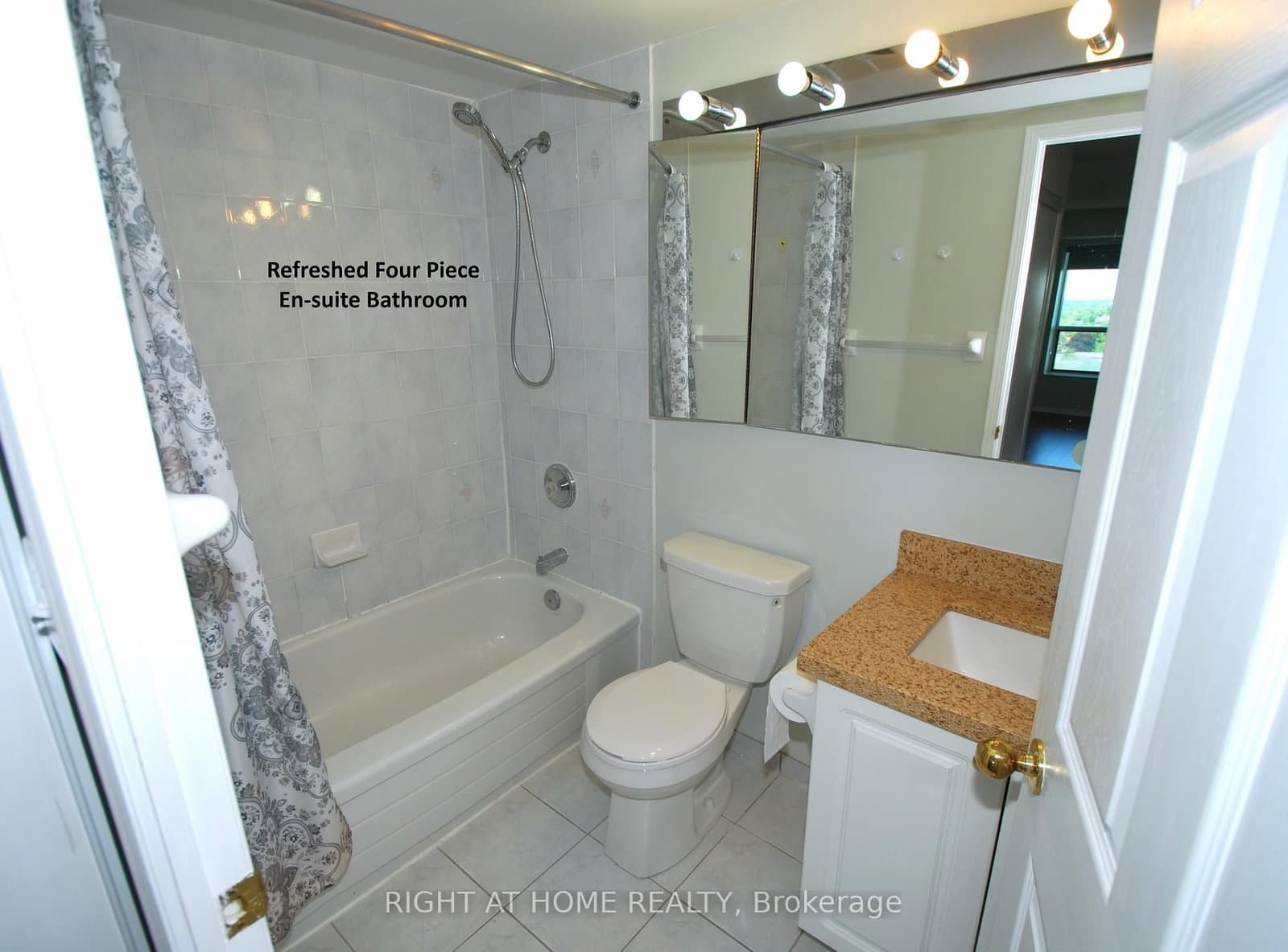 39 Pemberton Avenue, Unit 1009 thumbnail 14