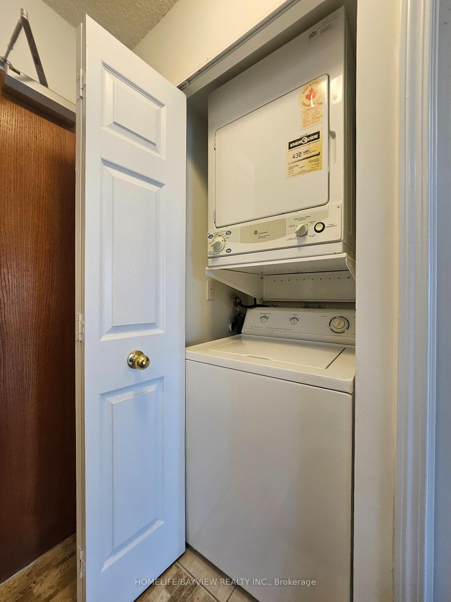 7 Lorraine Drive, Unit 1816 thumbnail 15
