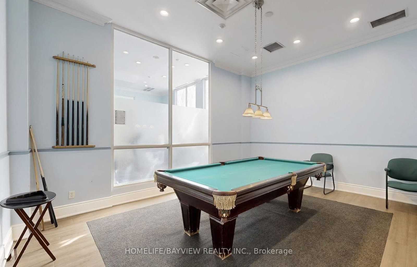 7 Lorraine Drive, Unit 1816 thumbnail 19