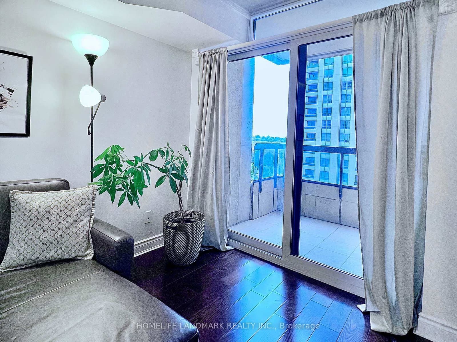 5 Northtown Way, Unit 809 thumbnail 17