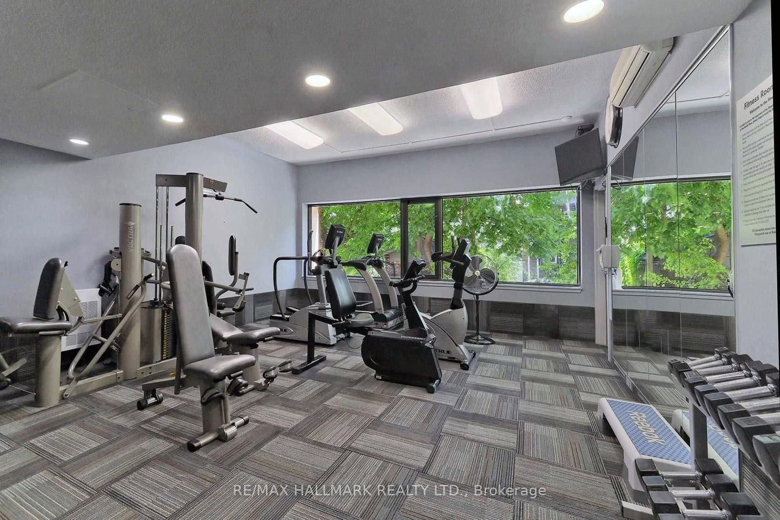 447 Walmer Road, Unit Ph10 thumbnail 19