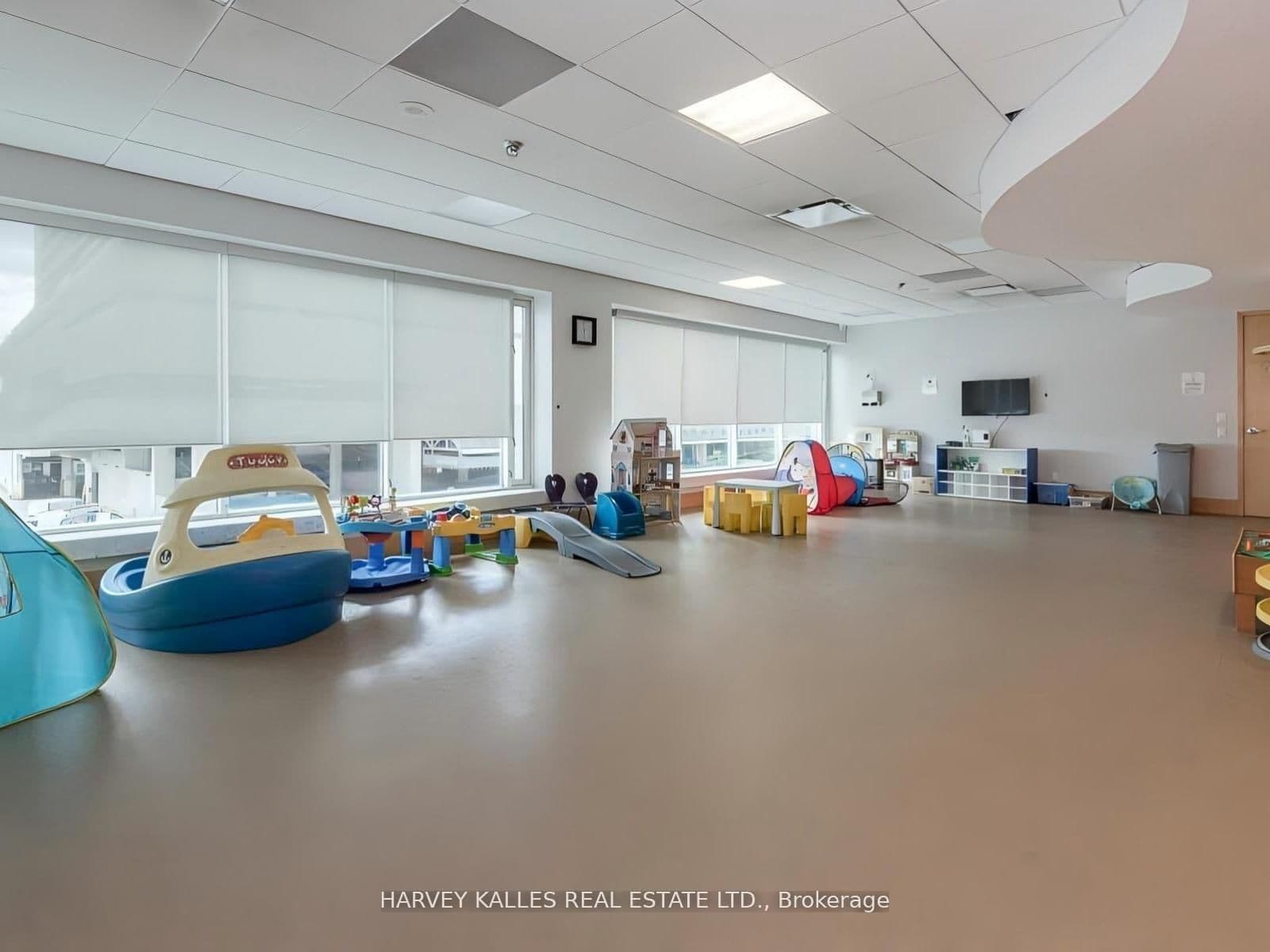 10 Yonge Street, Unit 705 thumbnail 30