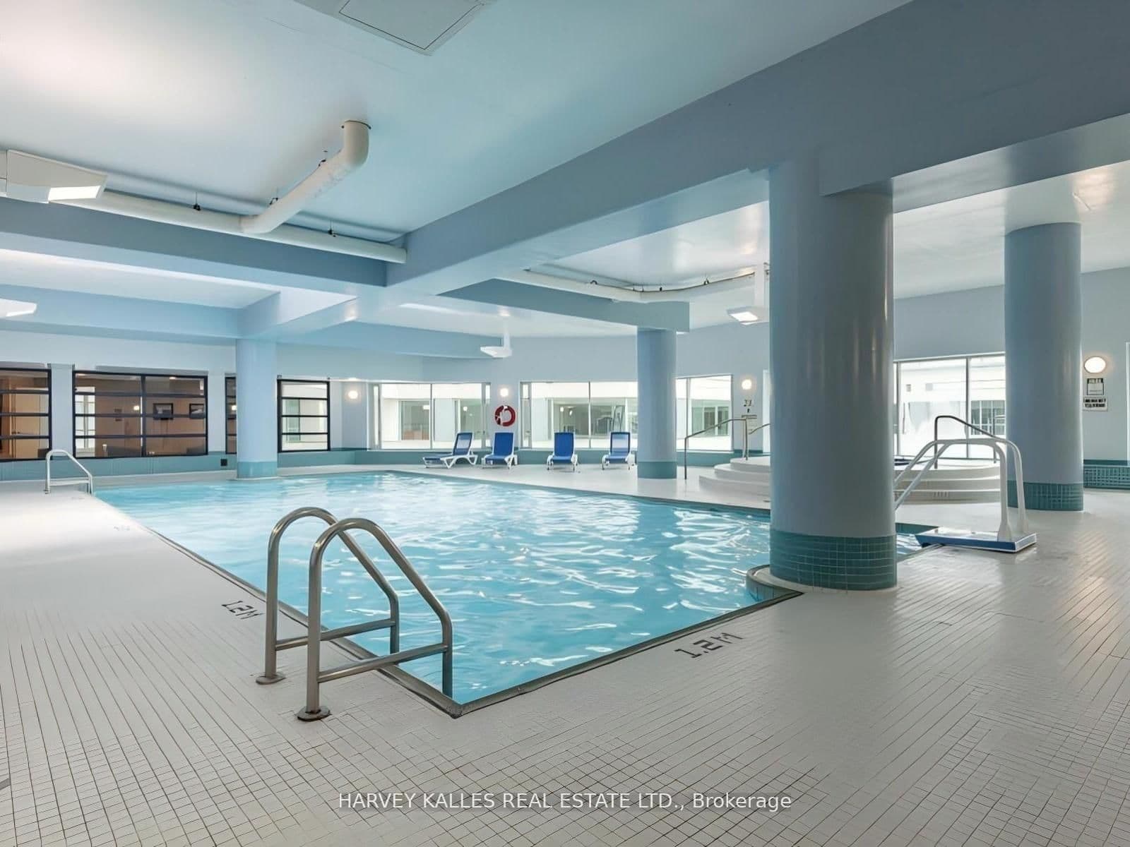 10 Yonge Street, Unit 705 thumbnail 33