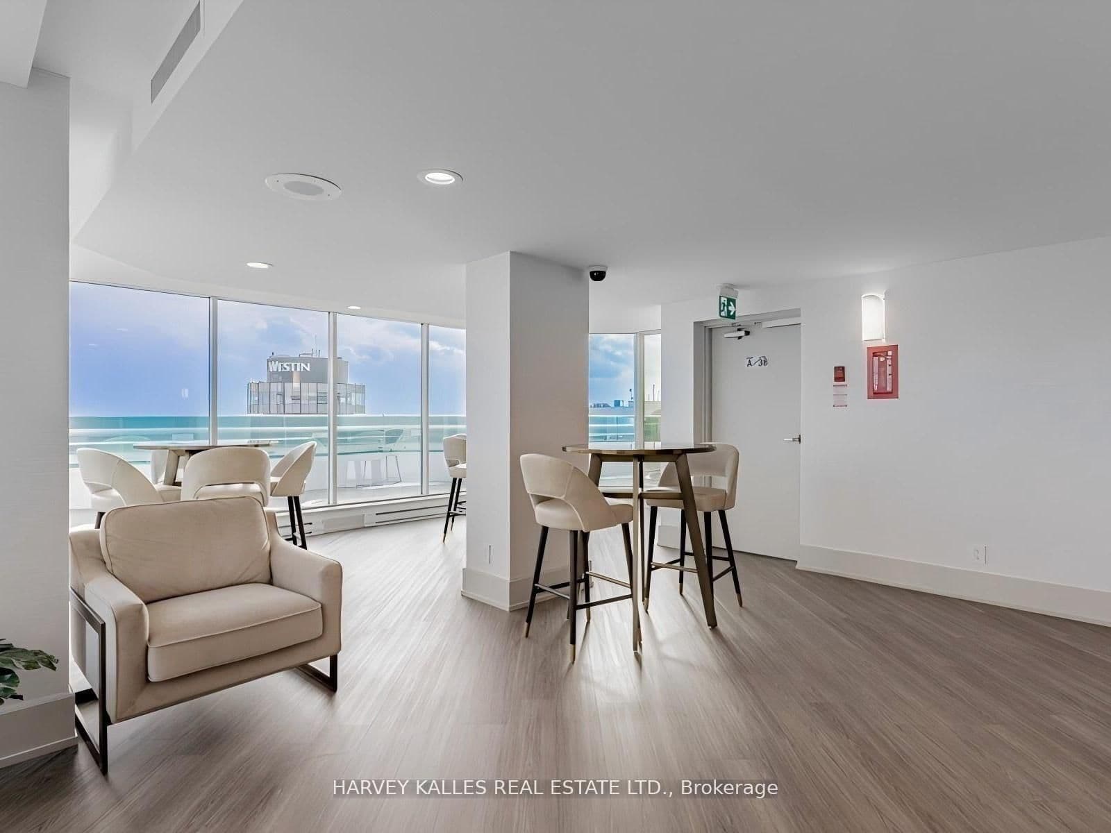 10 Yonge Street, Unit 705 thumbnail 39