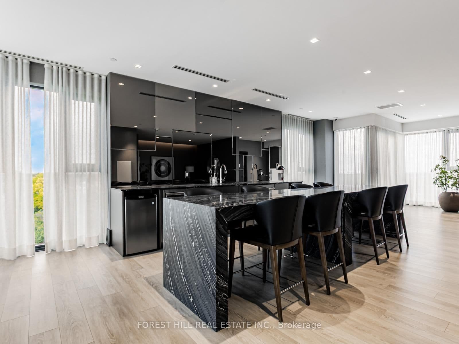 250 Lawrence Avenue W, Unit 703 thumbnail 20