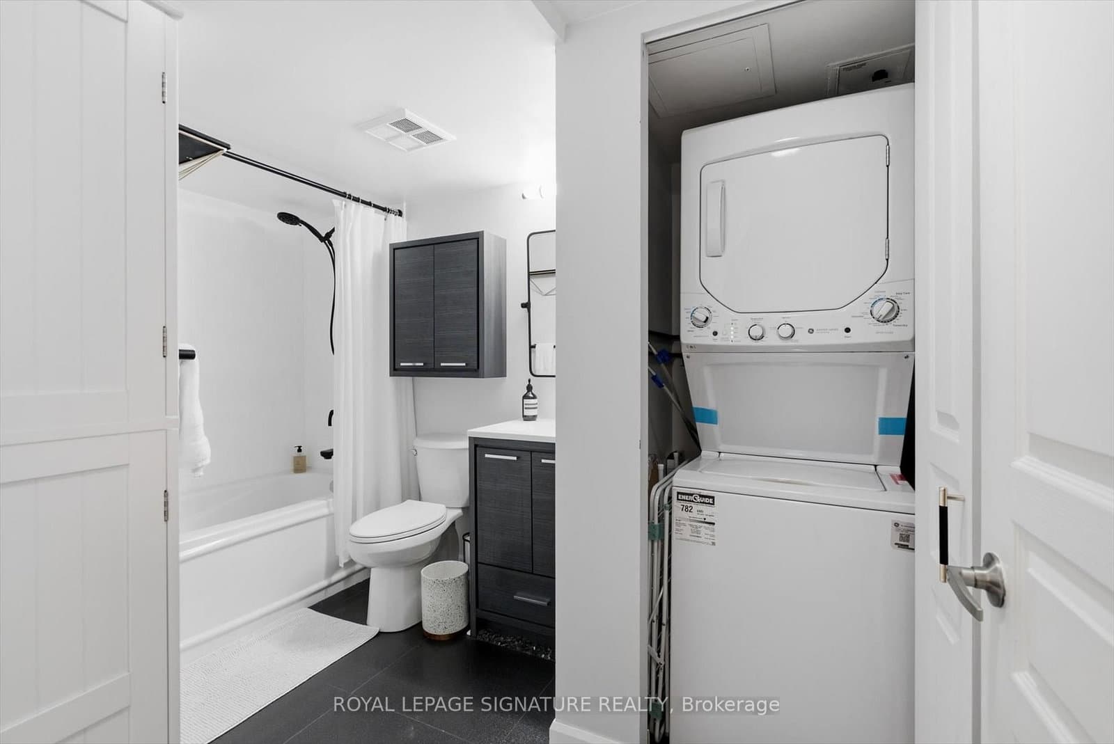 323 Richmond Street E, Unit 704 thumbnail 17