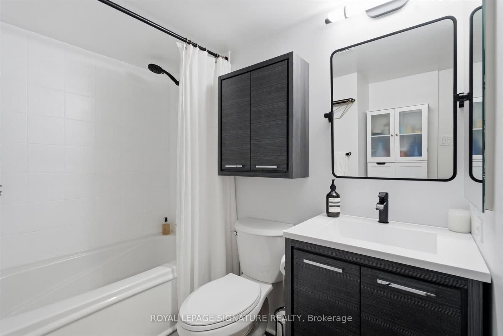 323 Richmond Street E, Unit 704 thumbnail 18