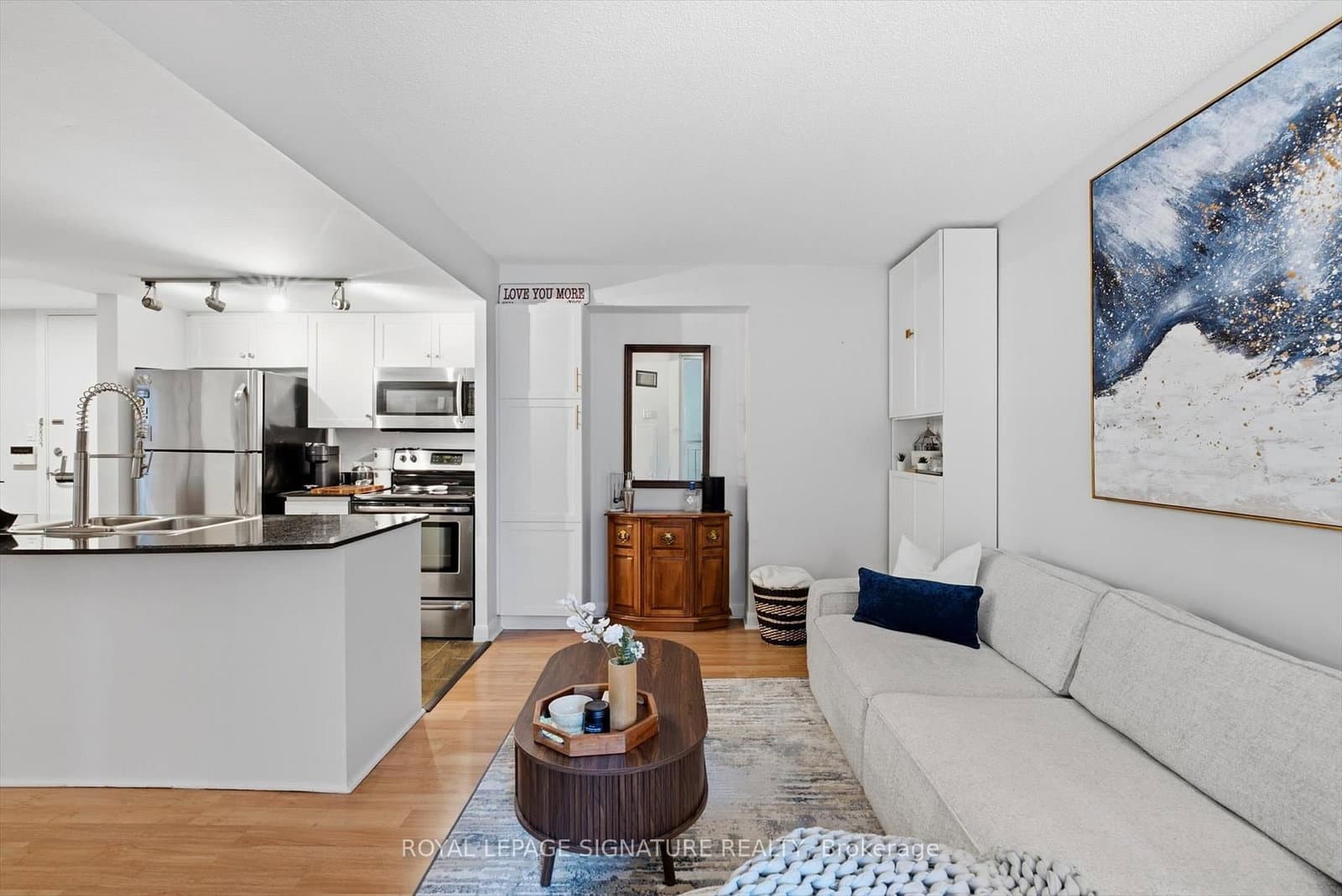 323 Richmond Street E, Unit 704 thumbnail 8