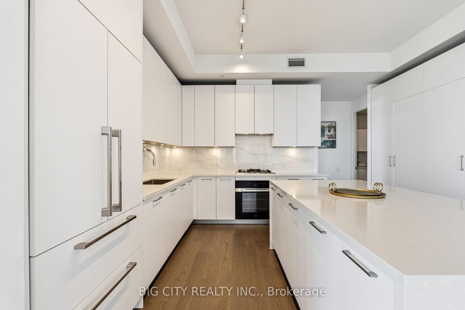 33 Frederick Todd Way, Unit 2002 thumbnail 19