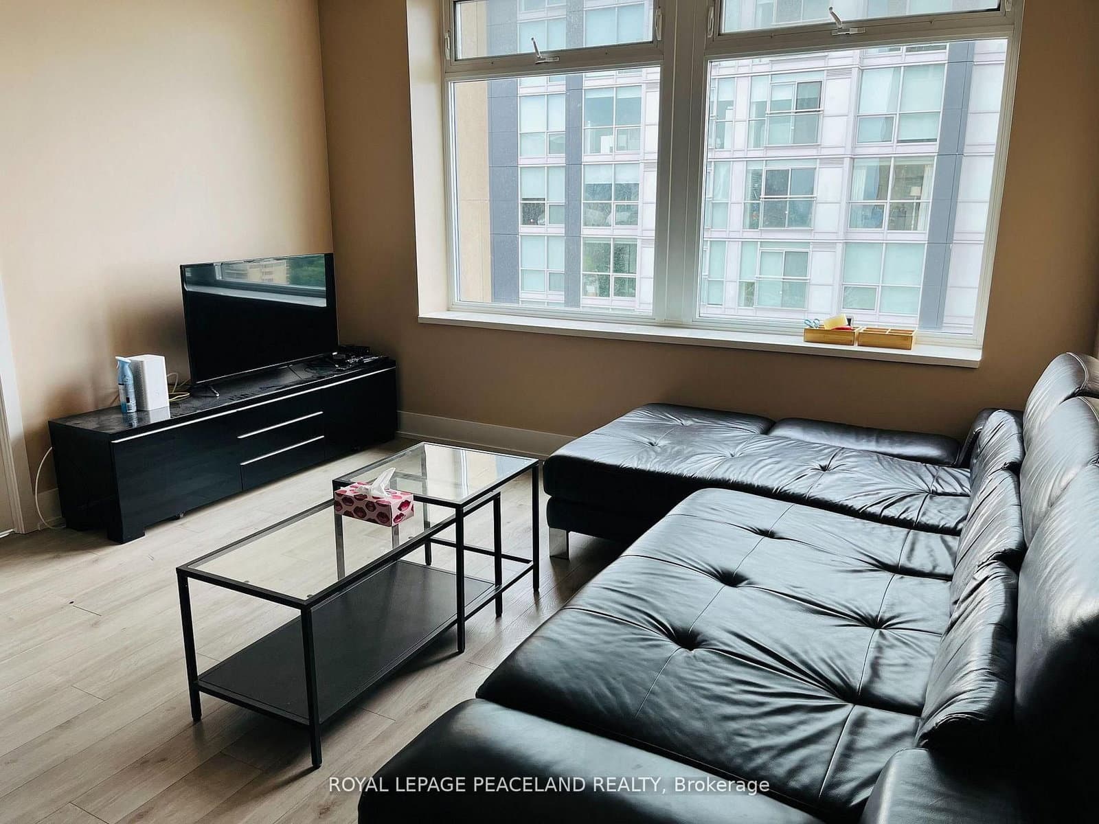 111 St. Clair Avenue W, Unit 1607 thumbnail 11