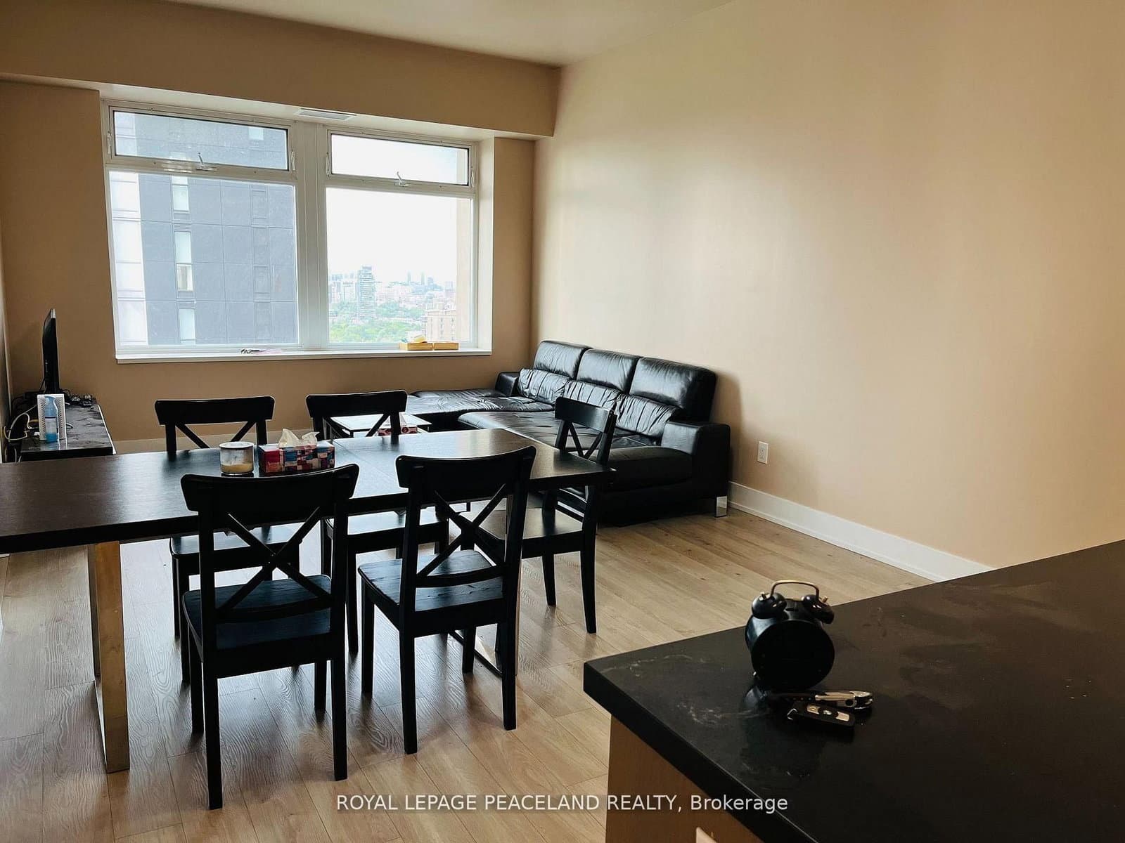 111 St. Clair Avenue W, Unit 1607 thumbnail 12