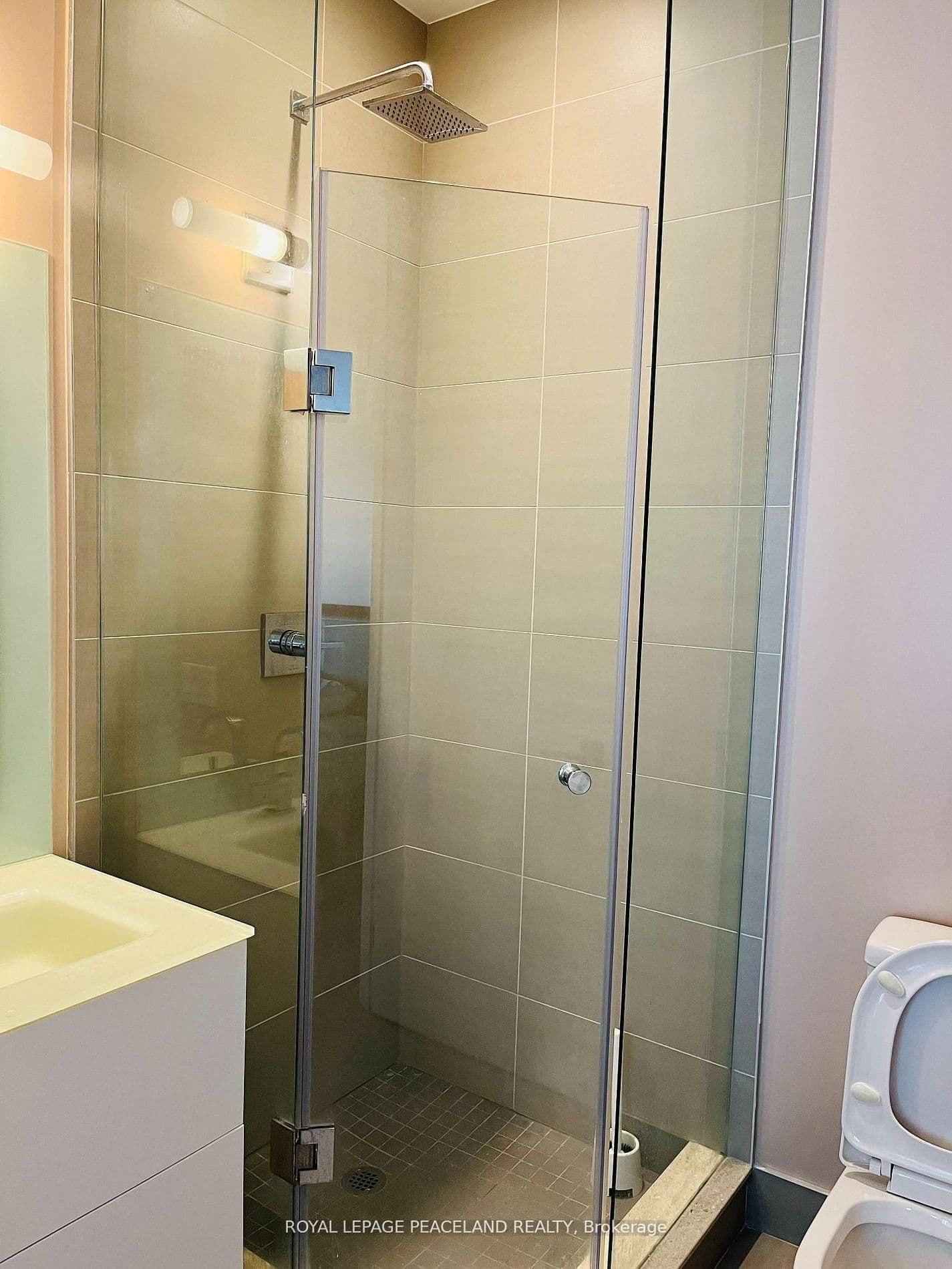 111 St. Clair Avenue W, Unit 1607 thumbnail 13