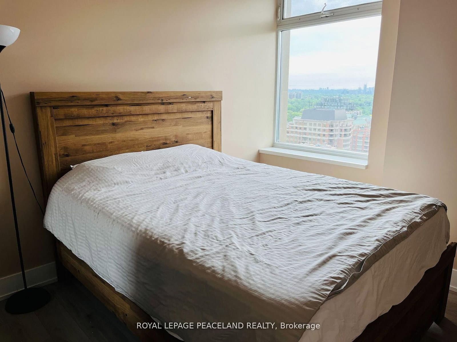111 St. Clair Avenue W, Unit 1607 thumbnail 19