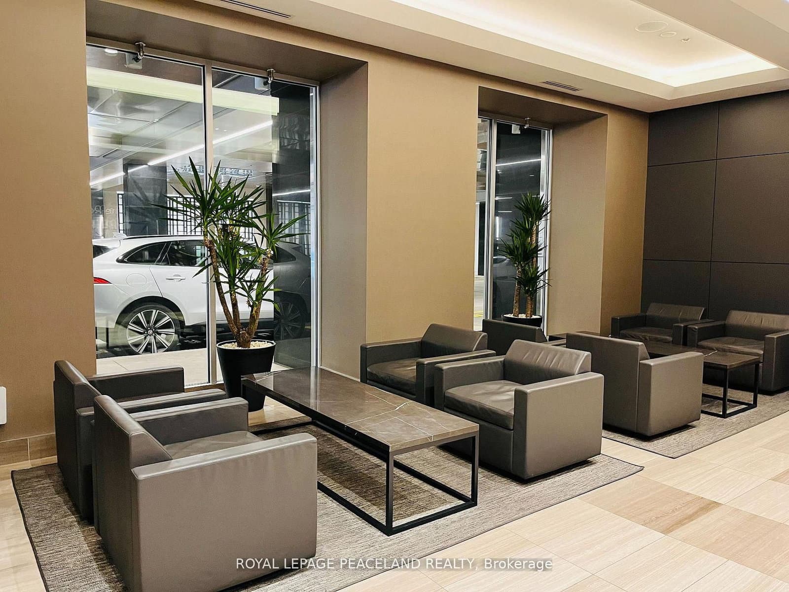 111 St. Clair Avenue W, Unit 1607 thumbnail 4