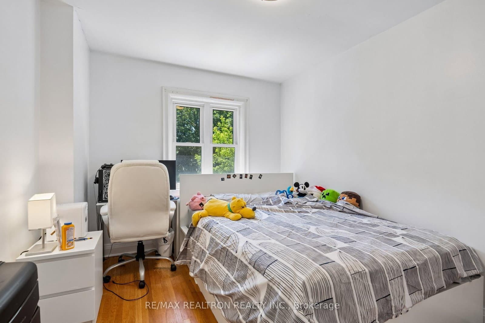 707 Hillsdale Avenue E thumbnail 27