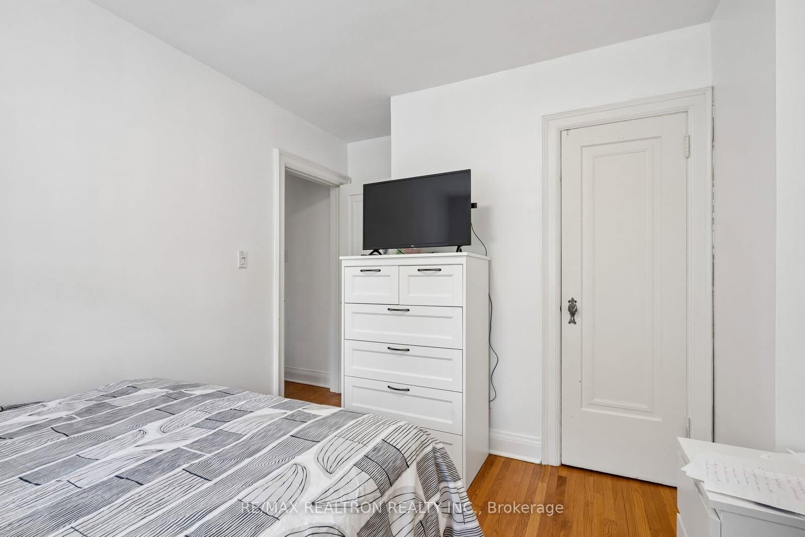 707 Hillsdale Avenue E thumbnail 28