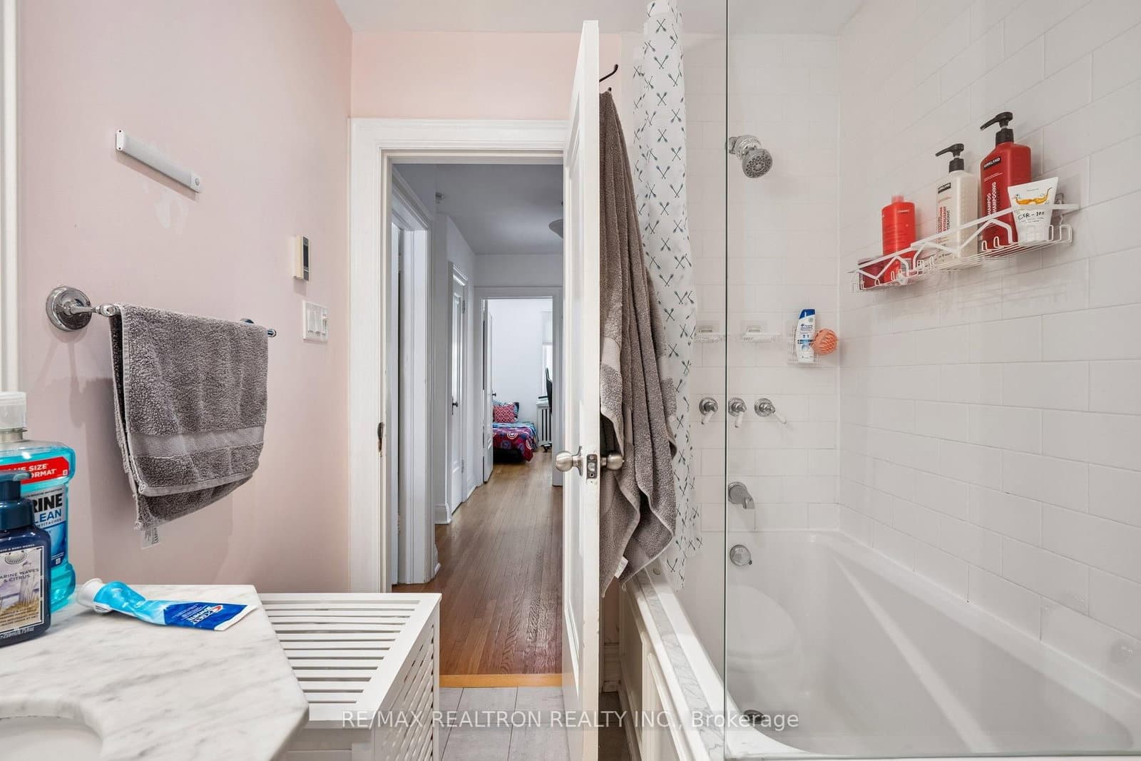707 Hillsdale Avenue E thumbnail 33
