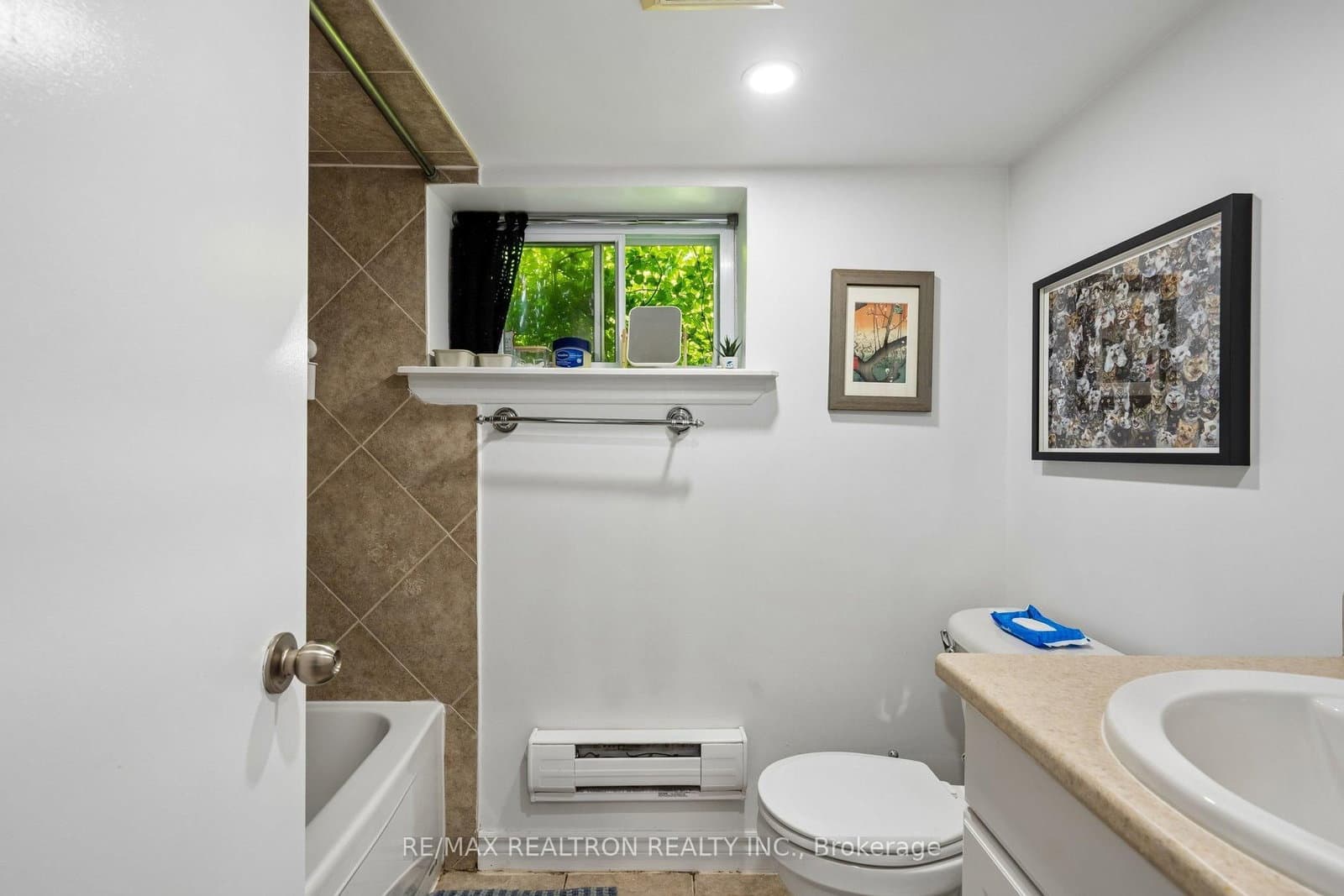 707 Hillsdale Avenue E thumbnail 44