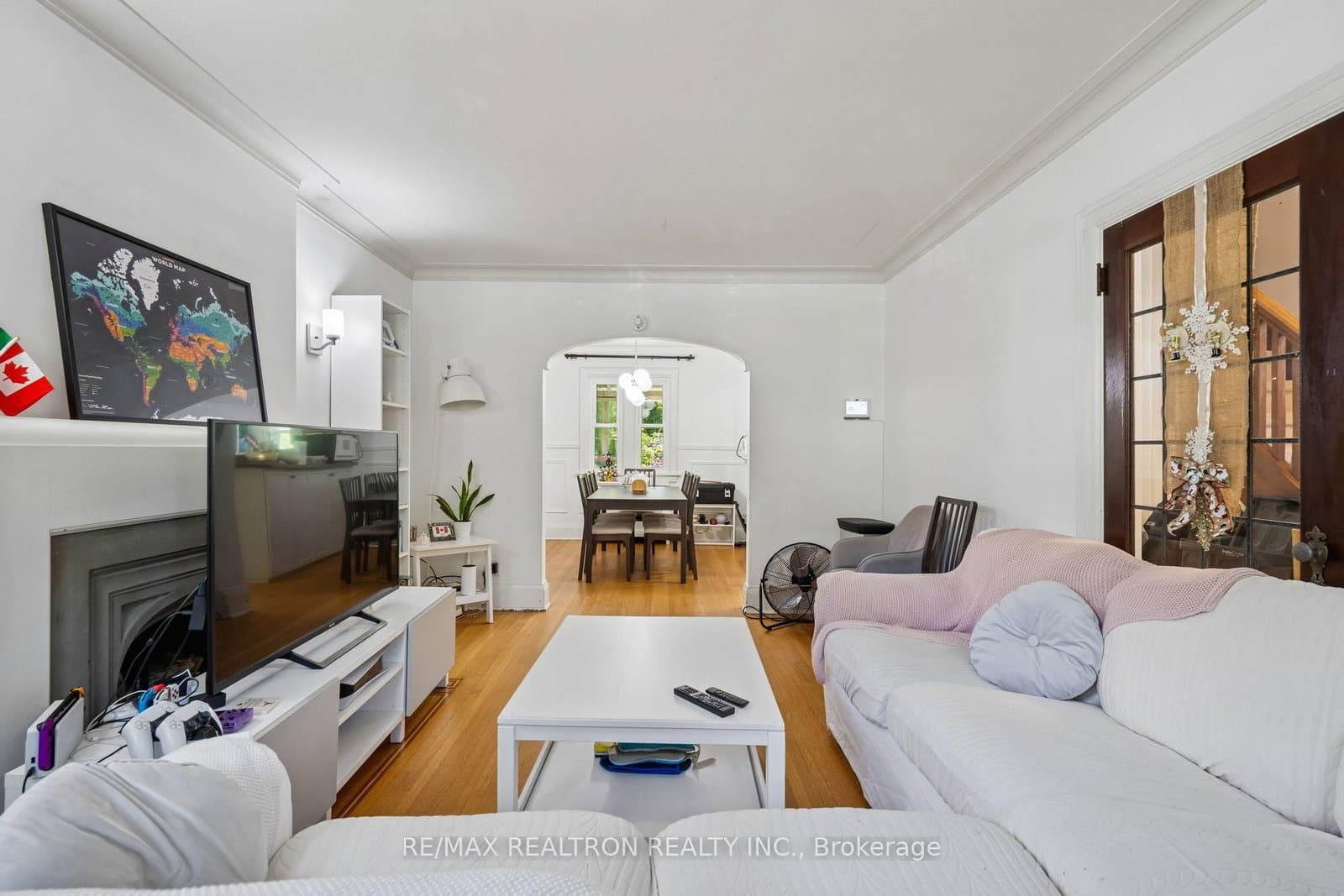707 Hillsdale Avenue E thumbnail 9