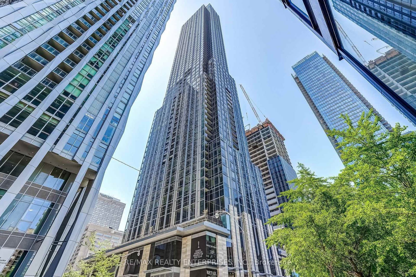 #2409 - 11 Yorkville Avenue