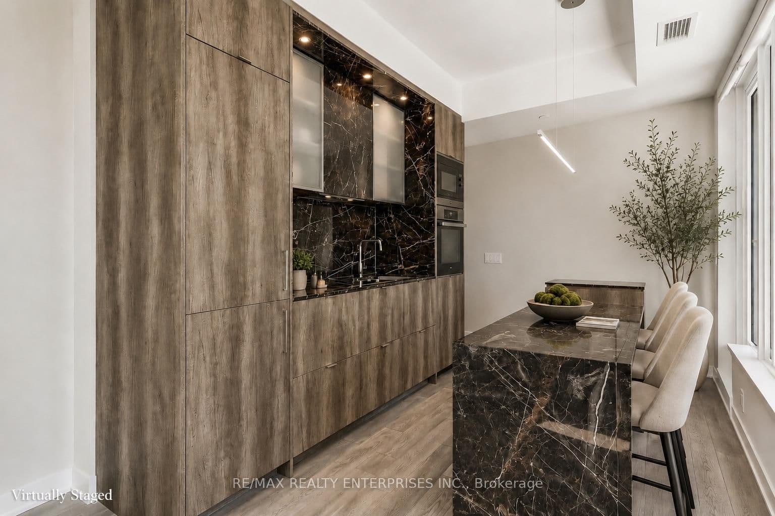 11 Yorkville Avenue, Unit 2409 thumbnail 11
