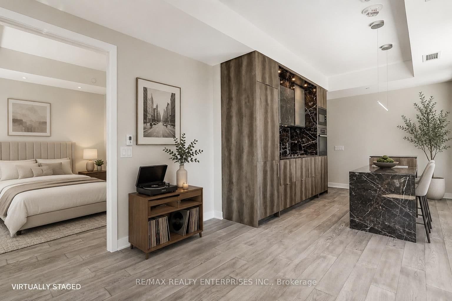 11 Yorkville Avenue, Unit 2409 thumbnail 14