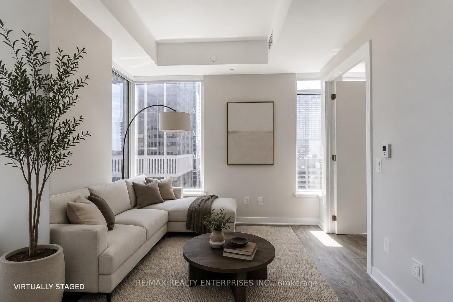 11 Yorkville Avenue, Unit 2409 thumbnail 17
