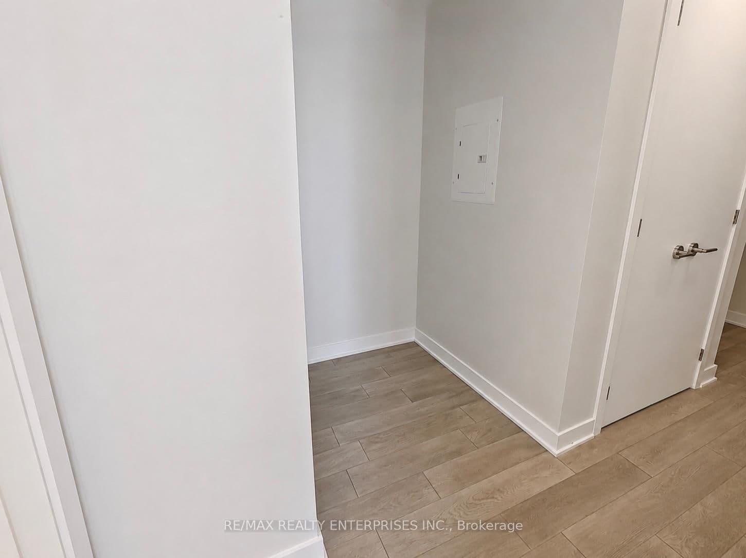 11 Yorkville Avenue, Unit 2409 thumbnail 26