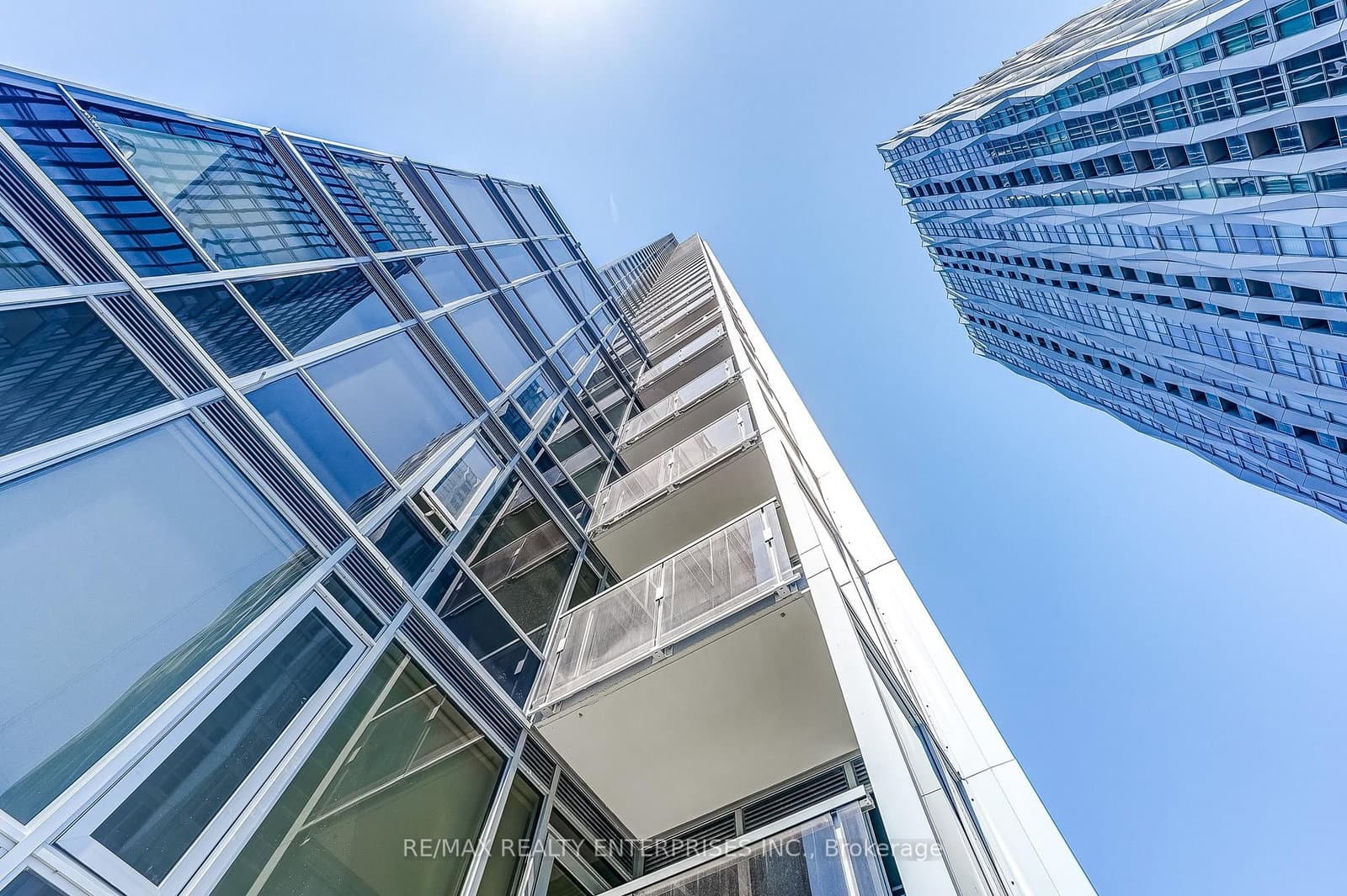 11 Yorkville Avenue, Unit 2409 thumbnail 31