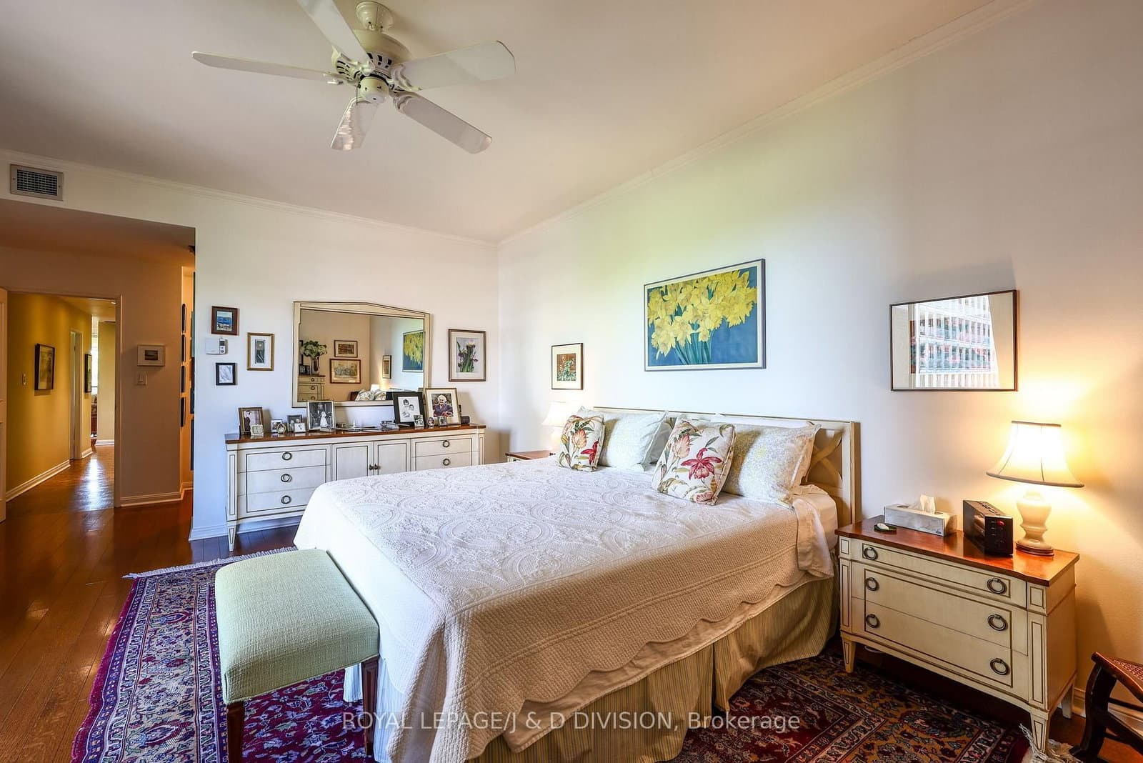 407 Walmer Road, Unit 401 thumbnail 19