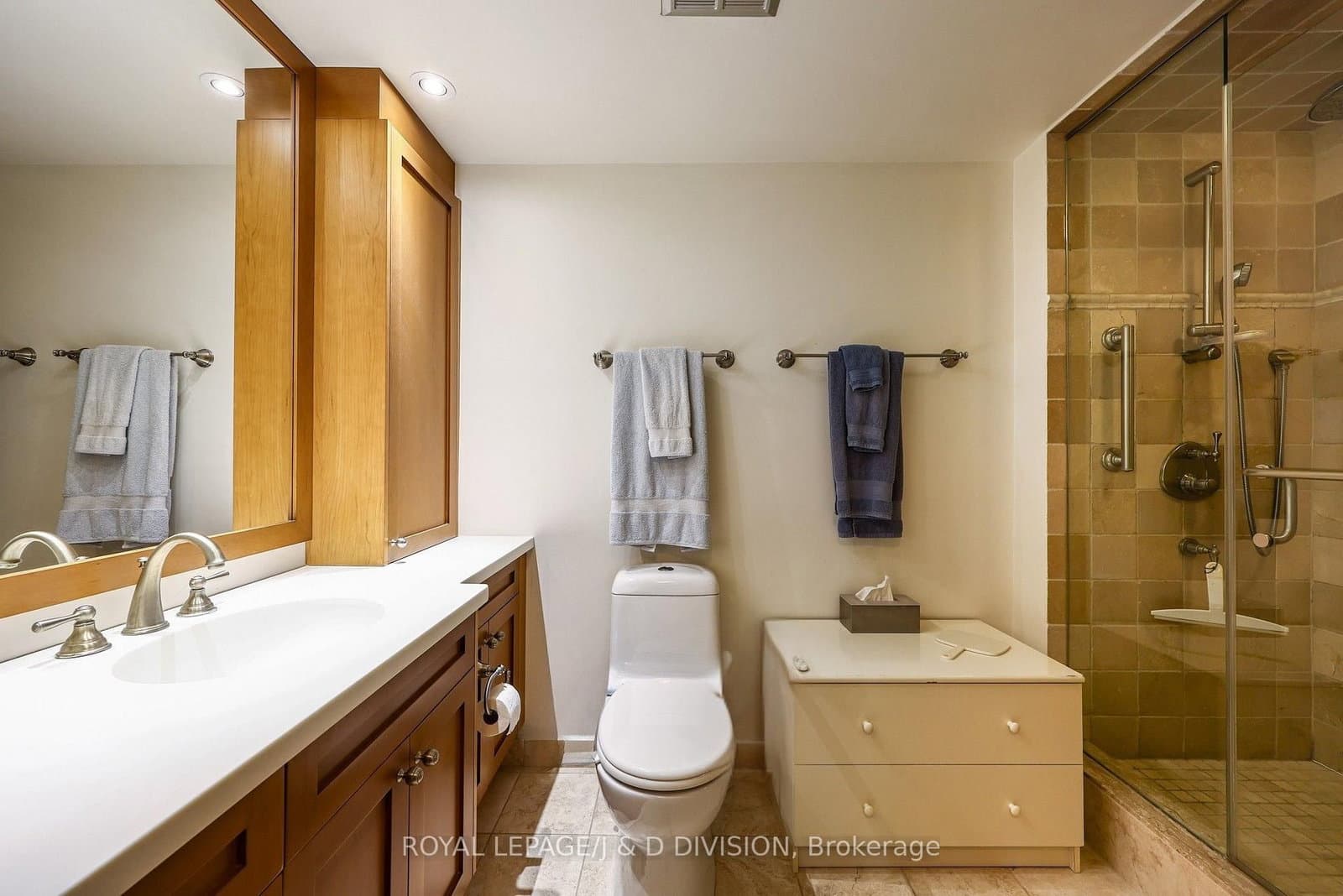 407 Walmer Road, Unit 401 thumbnail 20