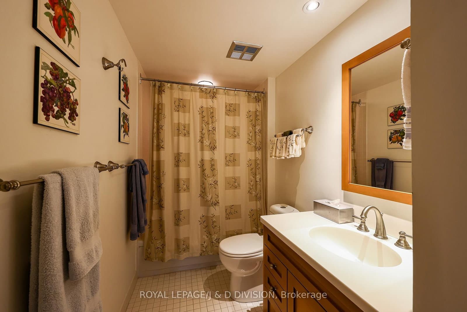 407 Walmer Road, Unit 401 thumbnail 25