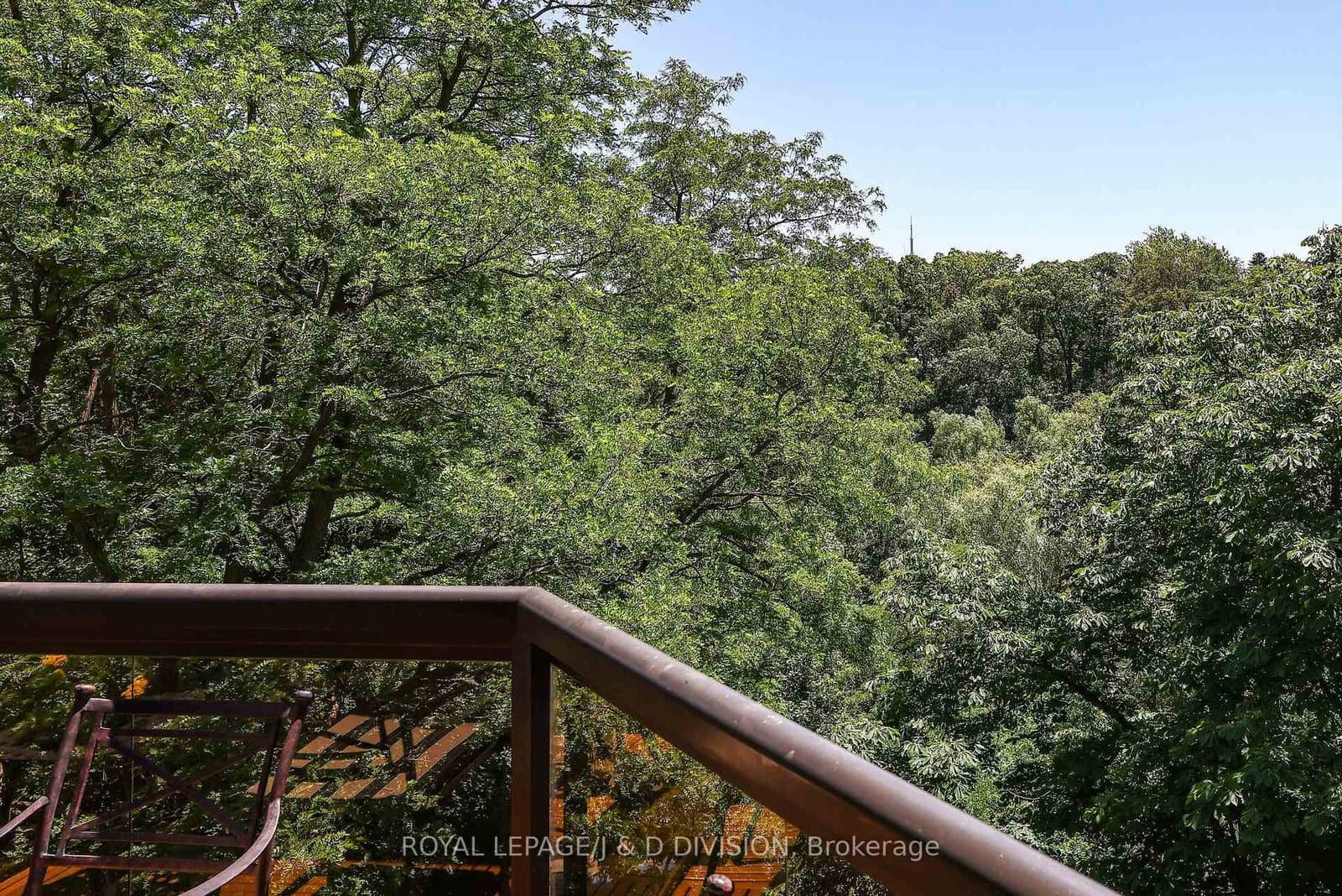 407 Walmer Road, Unit 401 thumbnail 27